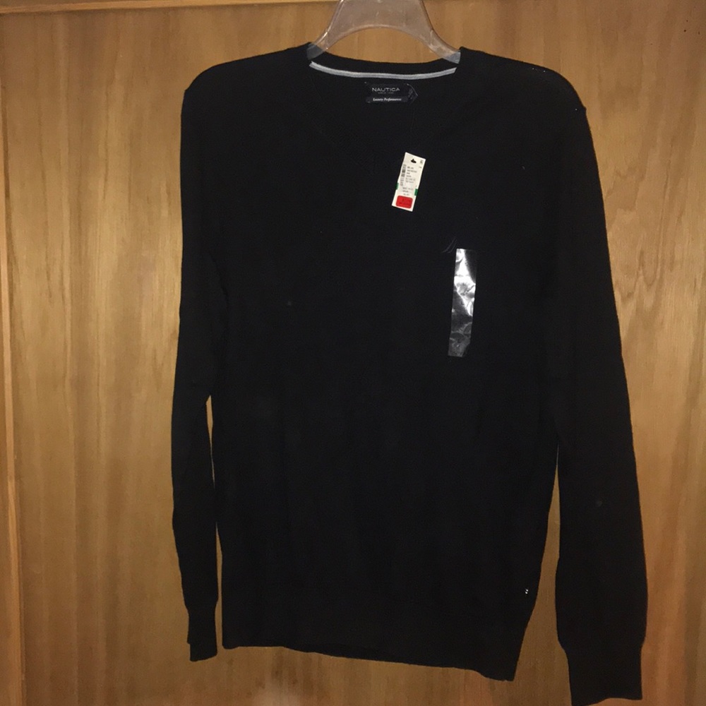 Men’s black nautica sweater